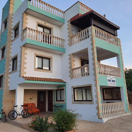 Joanna Sunset Apts بوموس المظهر الخارجي الصورة