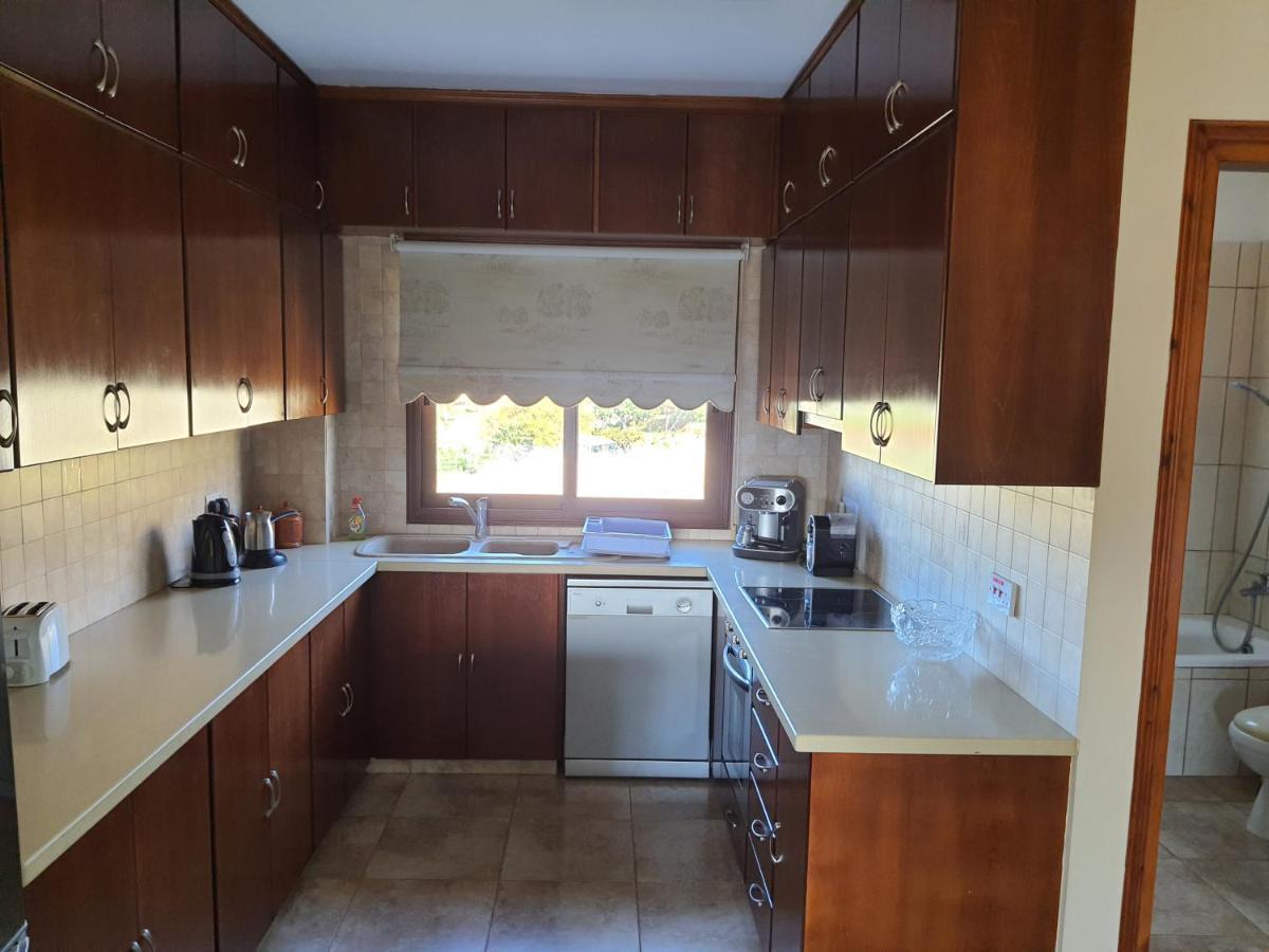 Joanna Sunset Apts بوموس المظهر الخارجي الصورة