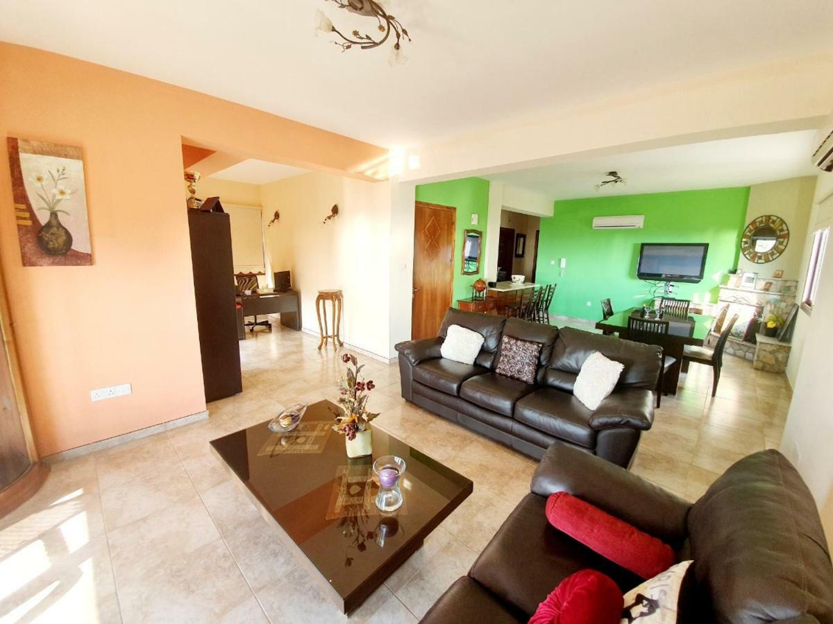 Joanna Sunset Apts بوموس المظهر الخارجي الصورة
