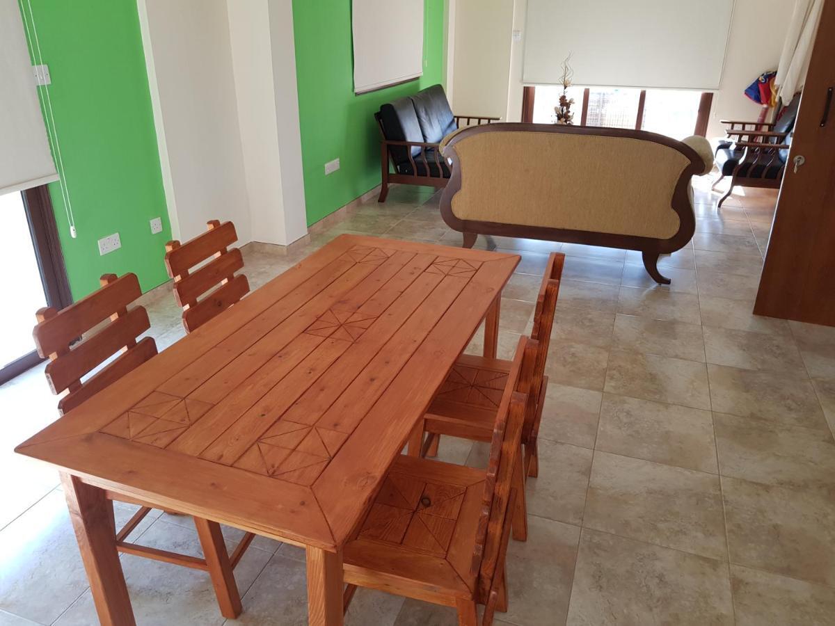 Joanna Sunset Apts بوموس المظهر الخارجي الصورة