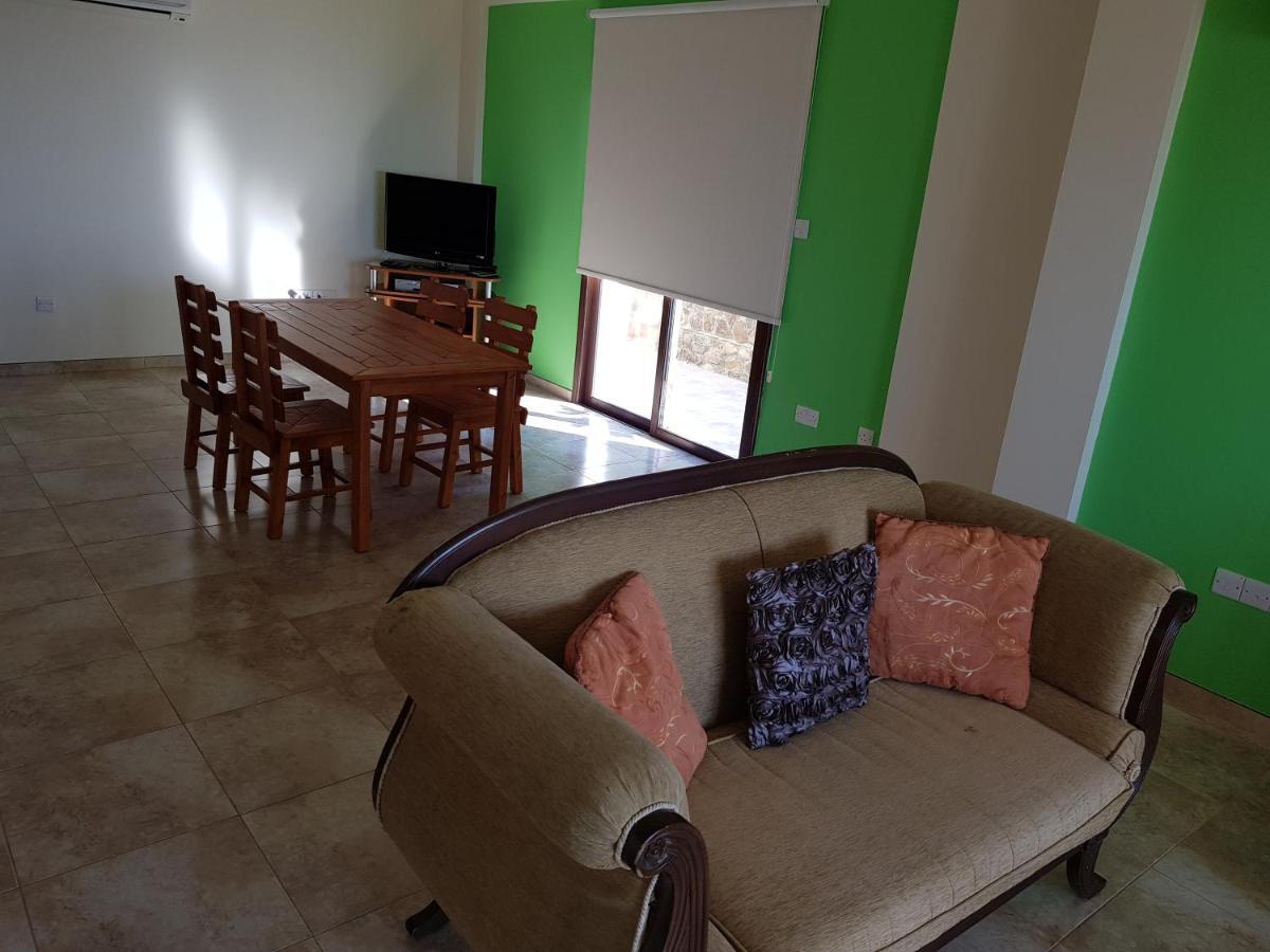 Joanna Sunset Apts بوموس المظهر الخارجي الصورة