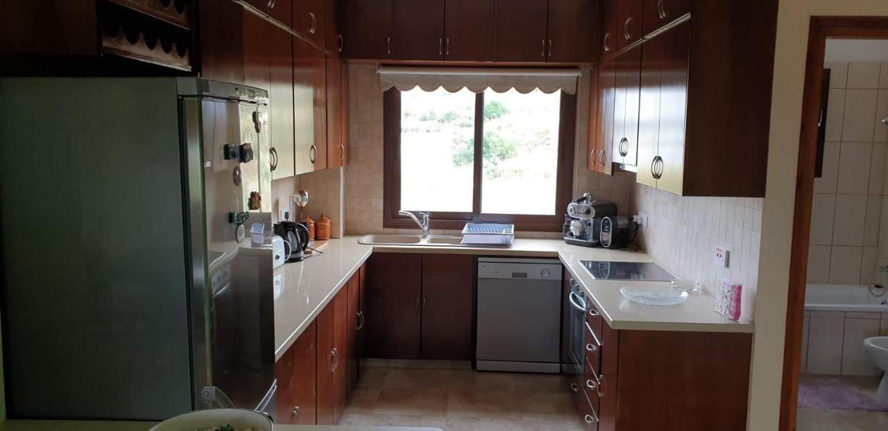Joanna Sunset Apts بوموس المظهر الخارجي الصورة