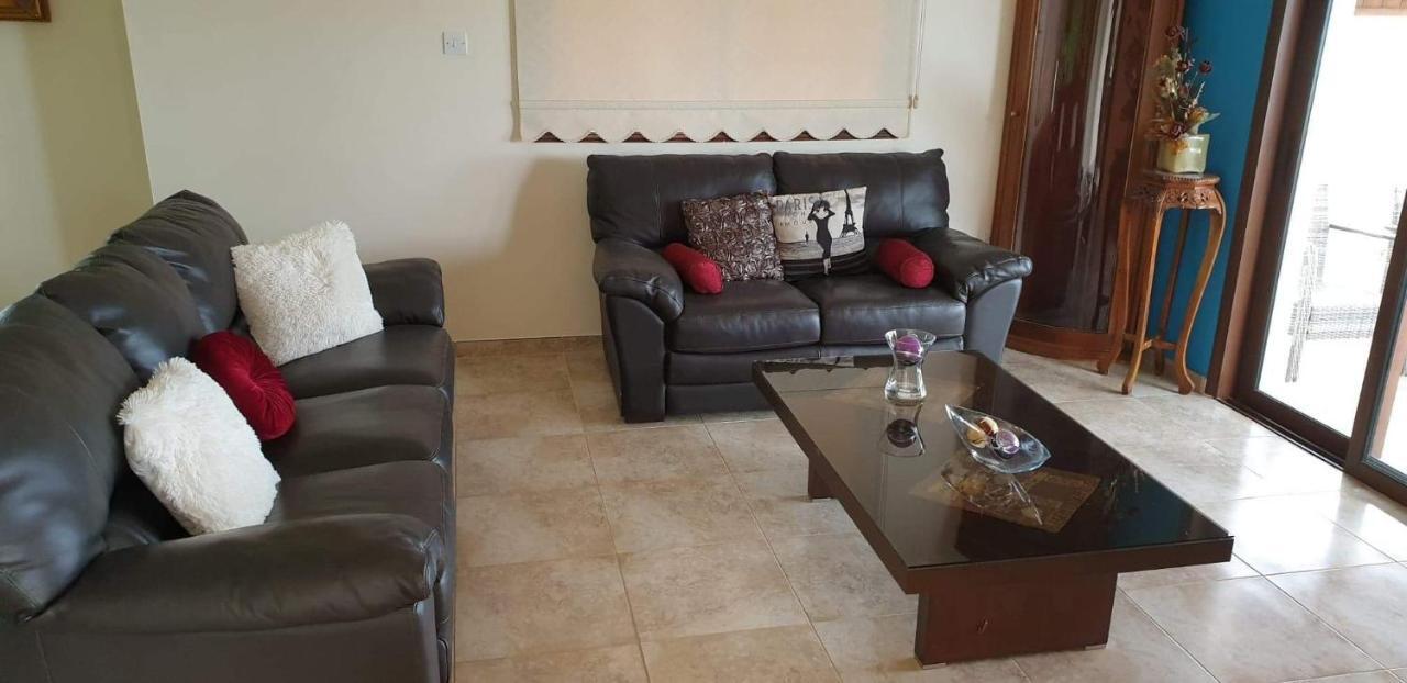Joanna Sunset Apts بوموس المظهر الخارجي الصورة